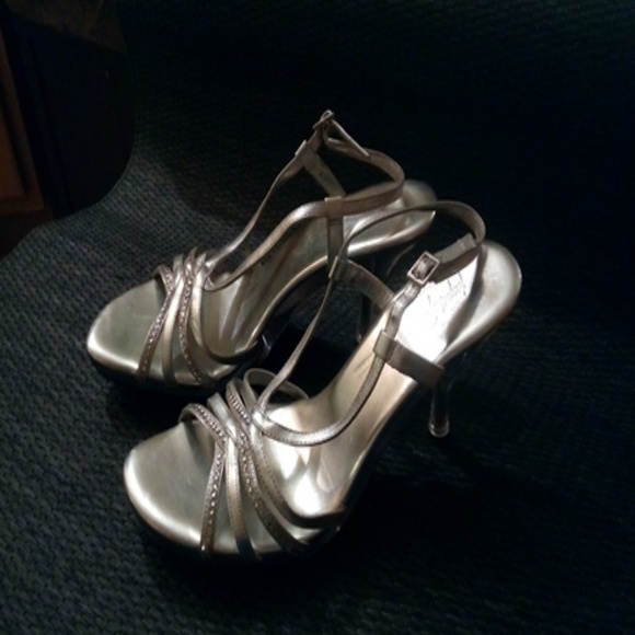 Jacqueline Ferrar Melinda 8.5 Clear Heeled Platform Silver Rhinestone Studded - Picture 4 of 9